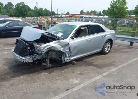 2022 Chrysler 300 Touring z USA, uszkodzony, nr VIN 2C3CCAAG1NH134318